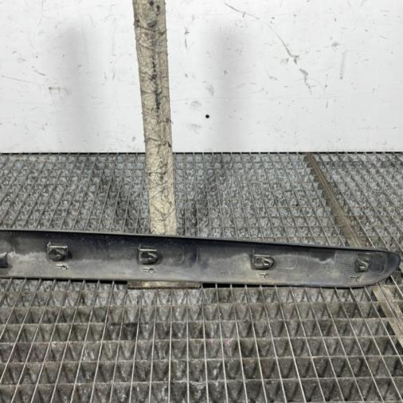 Baguette de porte arriere droite RENAULT CLIO 2 Photo n°4