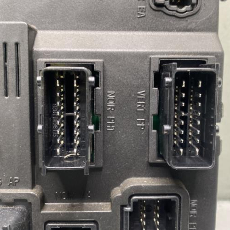 Boitier BSI PEUGEOT 206 Photo n°4