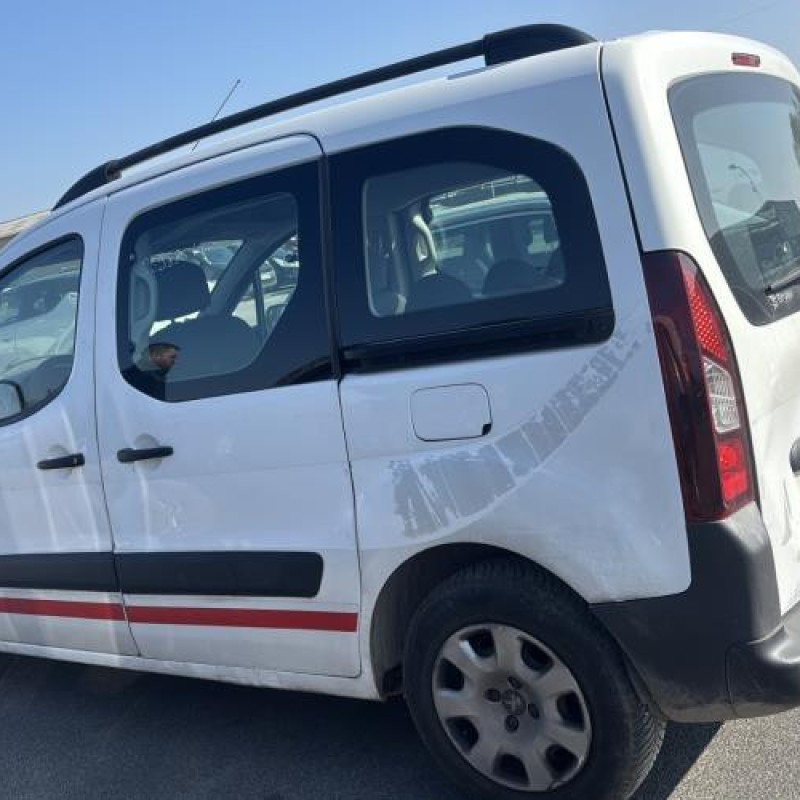 Boitier BSI PEUGEOT PARTNER 2 Photo n°12