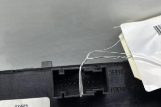 Bouton de warning PEUGEOT 5008 1