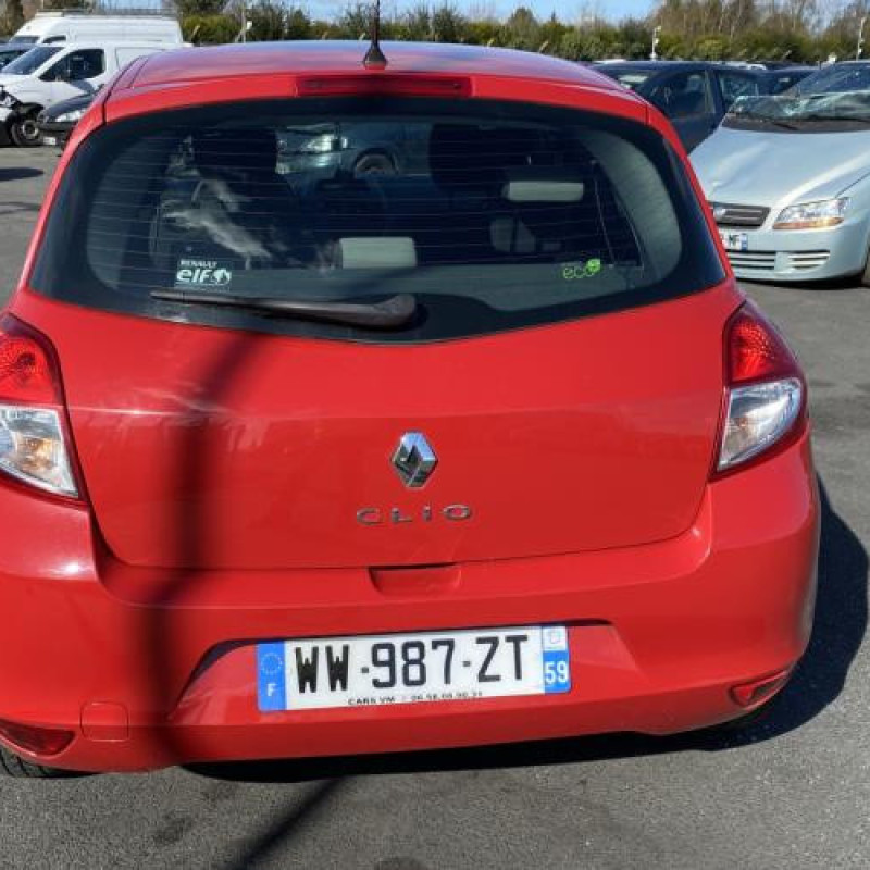 Pretensionneur de ceinture avant droit RENAULT CLIO 3 Photo n°5