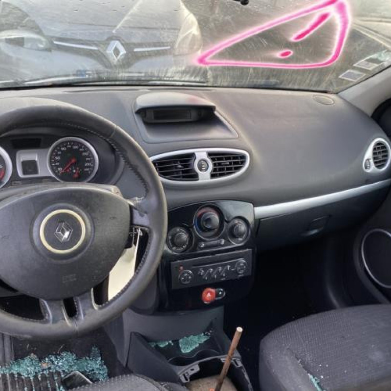 Bras essuie glace avant gauche RENAULT CLIO 3 Photo n°19