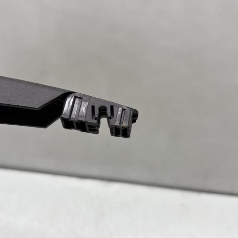 Bras essuie glace arriere PEUGEOT 308 2 Photo n°4