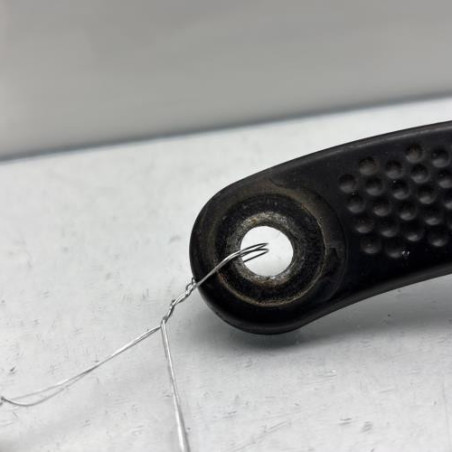 Bras essuie glace avant gauche RENAULT CLIO 3