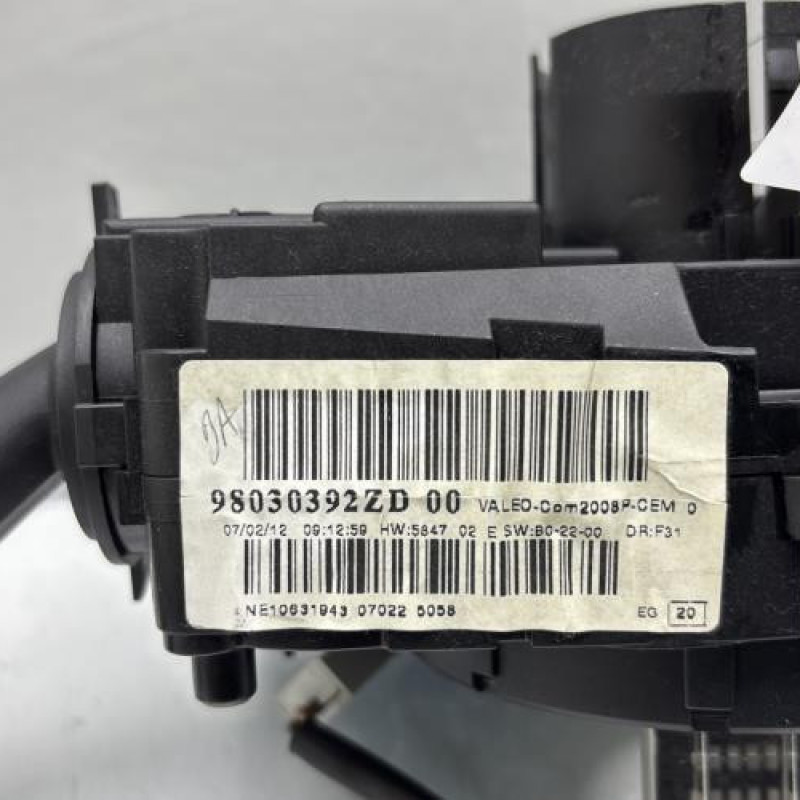 Com (Bloc Contacteur Tournant+Commodo Essuie Glace+Commodo Phare) PEUGEOT 208 1 Photo n°9