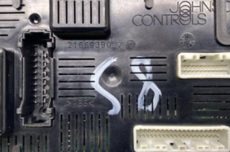 Boitier UCH RENAULT CLIO 3