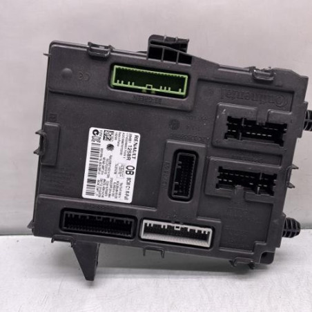 Boitier UCH RENAULT MEGANE 4 Photo n°1