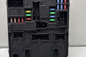 Boitier UCH RENAULT MEGANE 4 Photo n°1