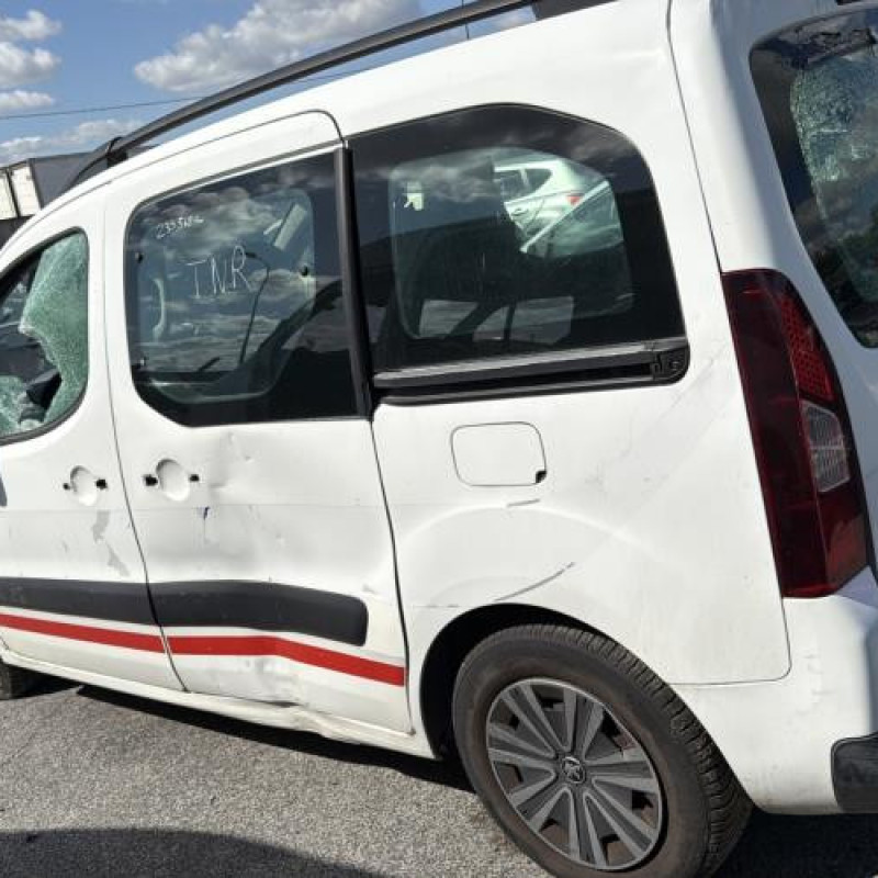 Leve vitre electrique avant gauche PEUGEOT PARTNER 2 Photo n°6