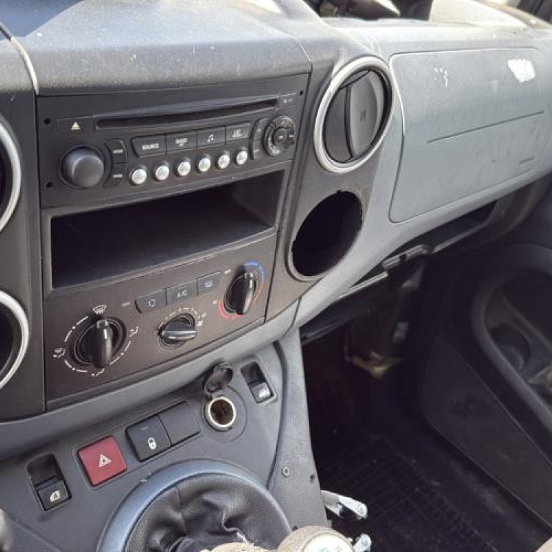 Leve vitre electrique avant gauche PEUGEOT PARTNER 2 Photo n°17