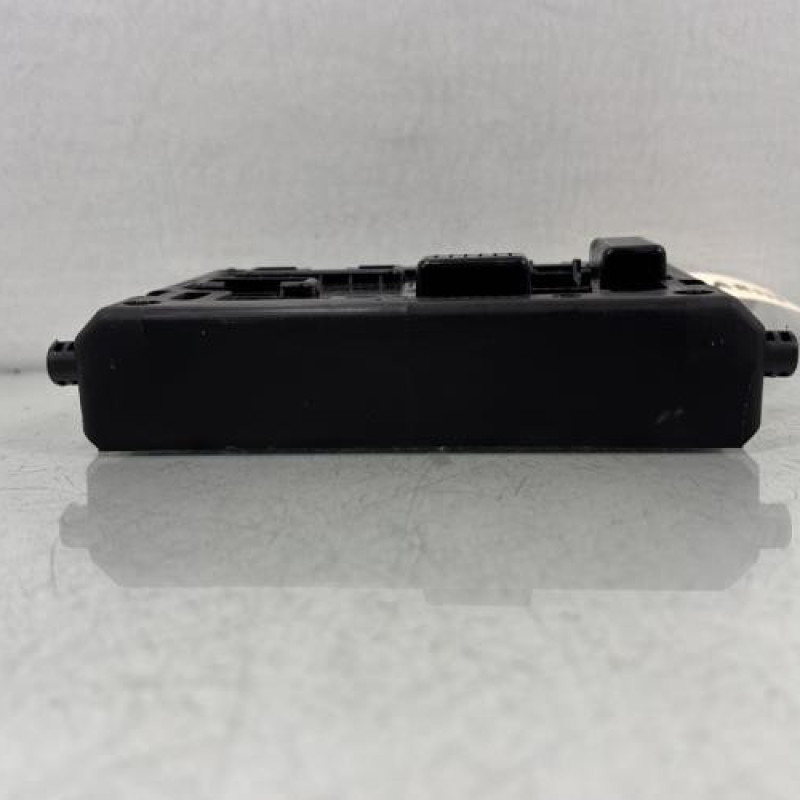 Boitier UCH RENAULT CLIO 3 Photo n°2