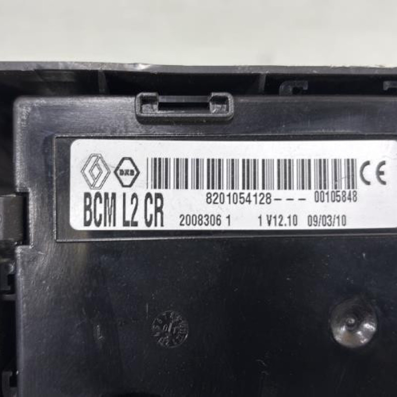 Boitier UCH RENAULT CLIO 3 Photo n°5