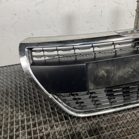 Calandre PEUGEOT 208 1