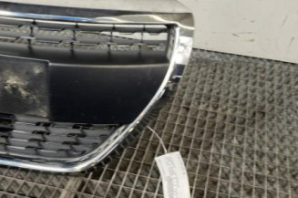 Calandre PEUGEOT 208 1