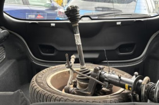 Calandre PEUGEOT 208 1