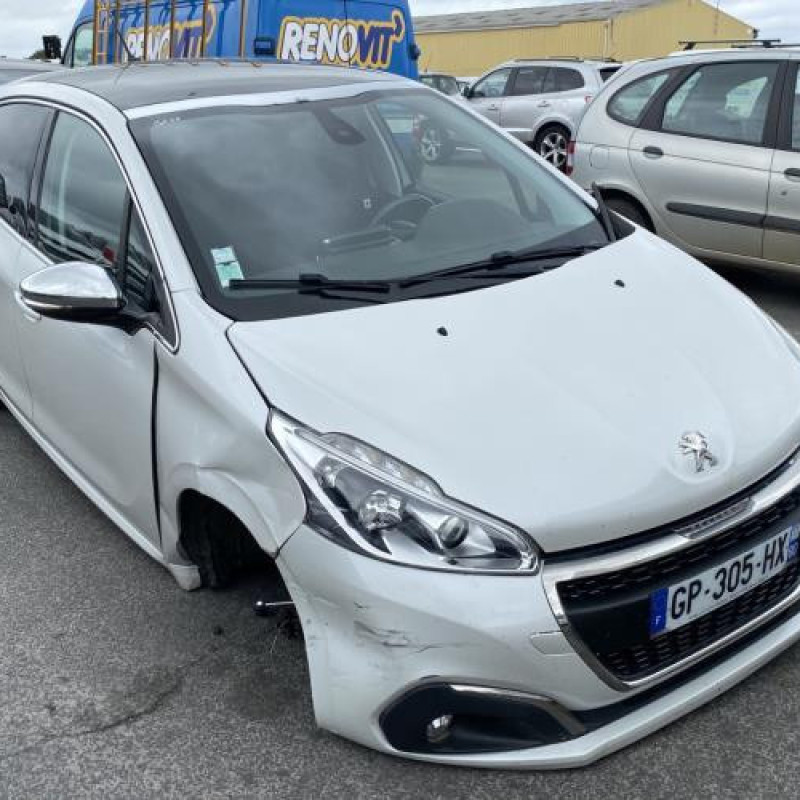 Calandre PEUGEOT 208 1 Photo n°17