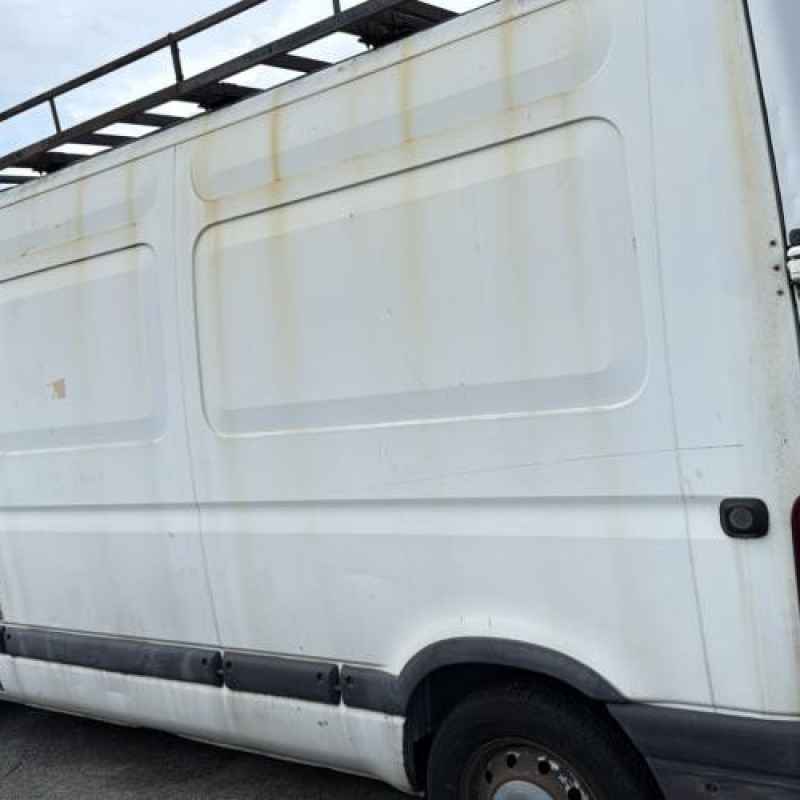 Calandre RENAULT MASTER 2 Photo n°11