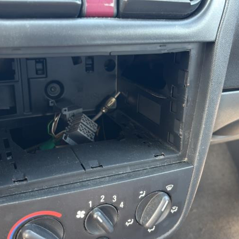 Optique avant principal droit (feux)(phare) OPEL CORSA C Photo n°19