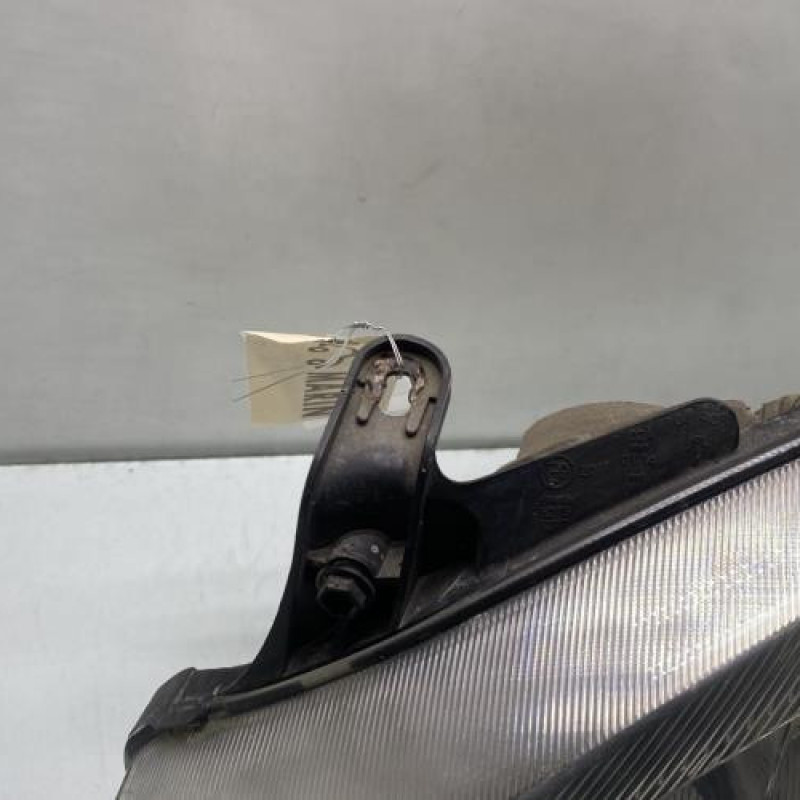 Optique avant principal gauche (feux)(phare) OPEL CORSA C Photo n°2