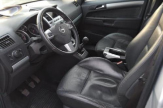 Optique avant principal gauche (feux)(phare) OPEL ZAFIRA B