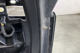 Malle/Hayon arriere PEUGEOT 5008 2