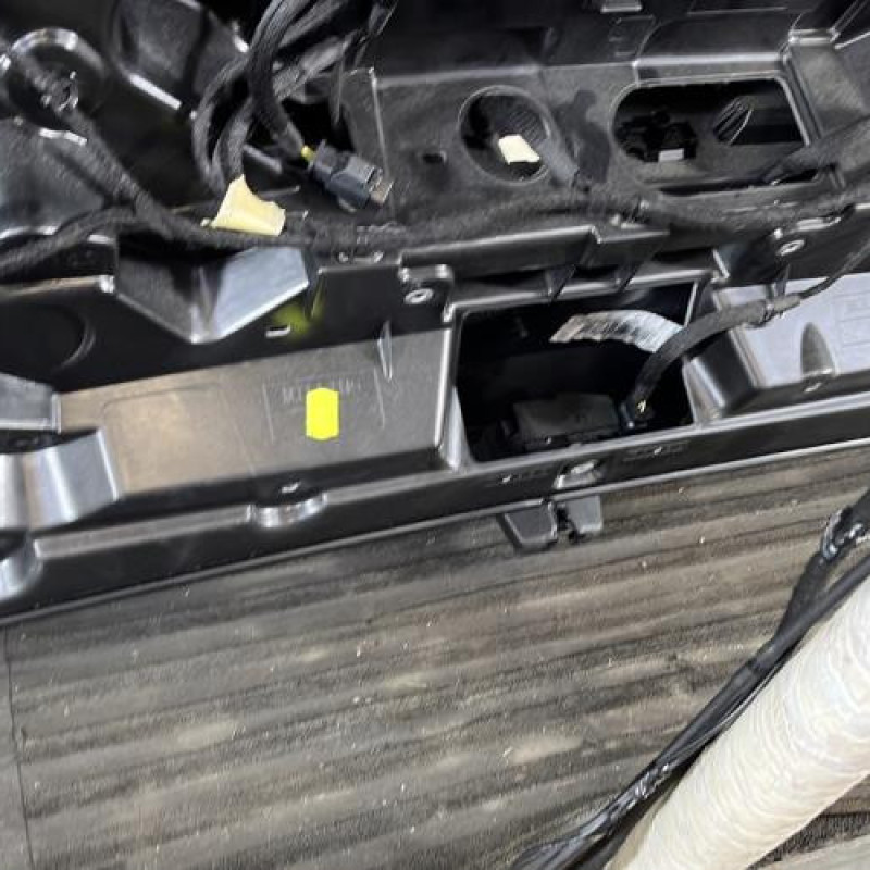 Malle/Hayon arriere PEUGEOT 5008 2 Photo n°10