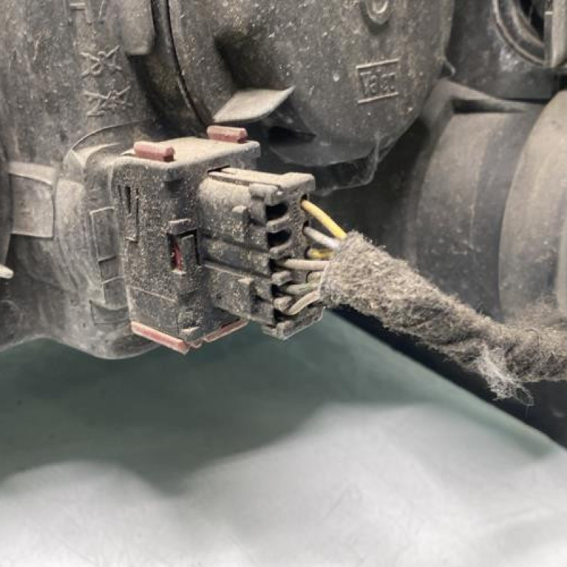 Optique avant principal droit (feux)(phare) OPEL CORSA C Photo n°3