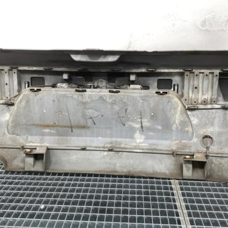 Pare choc arriere PEUGEOT 1007 Photo n°6