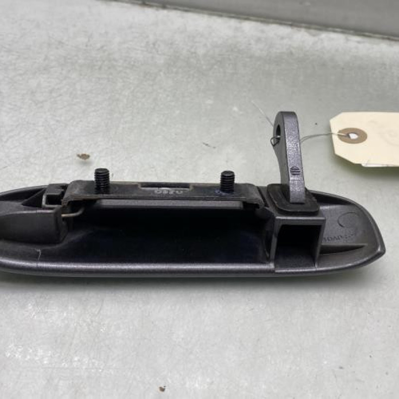 Poignee porte coffre MITSUBISHI SPACE STAR 3 Photo n°3