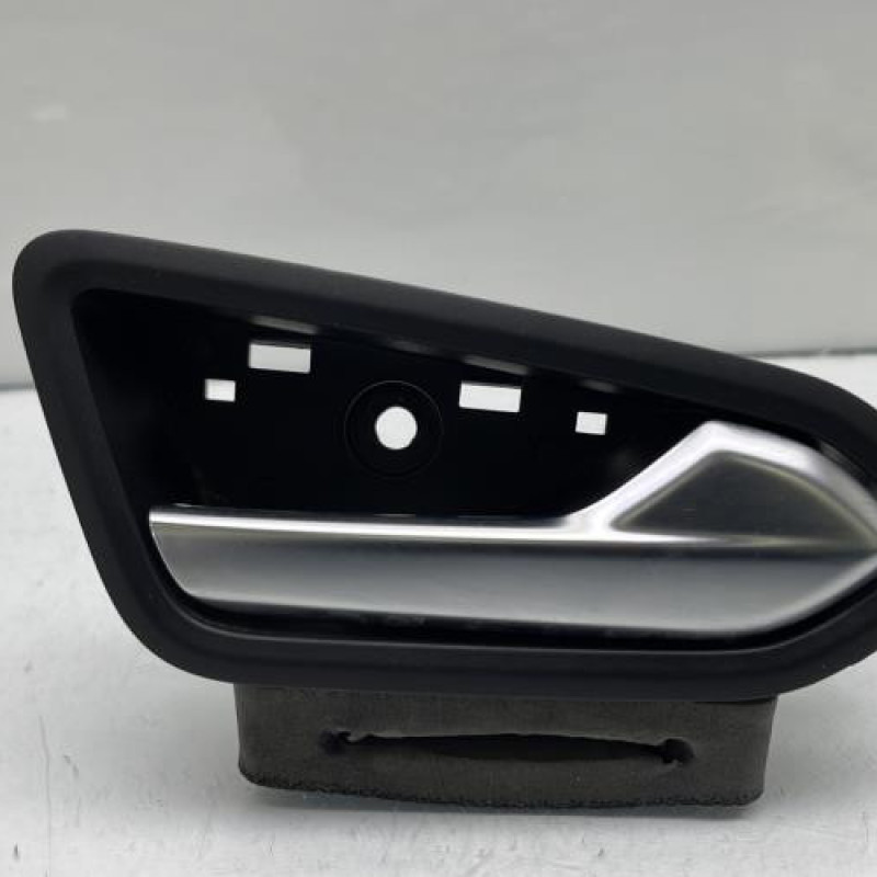 Poignee interieur avant droit RENAULT ARKANA Photo n°1