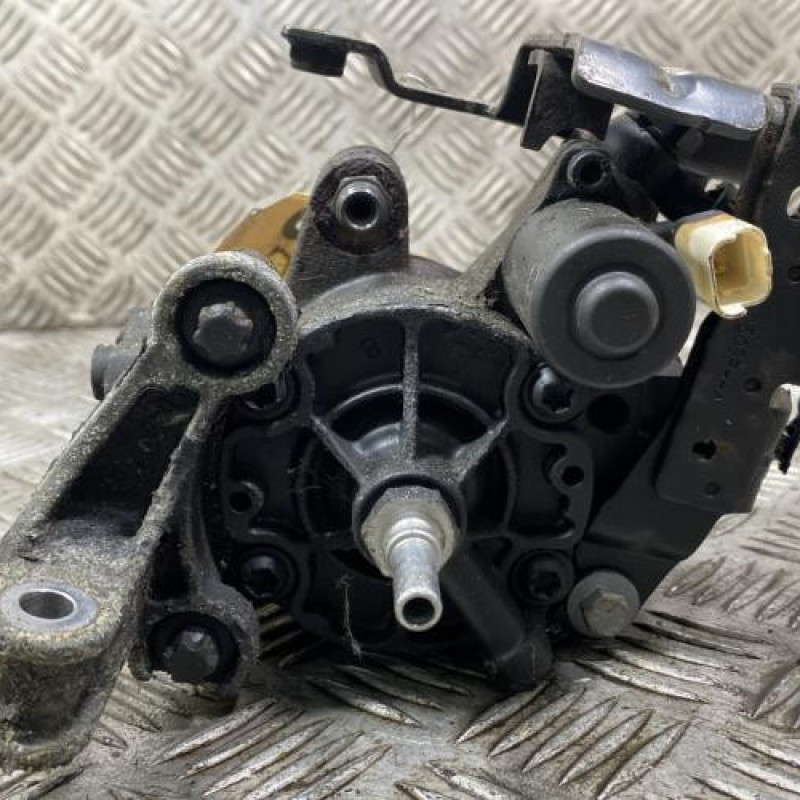 Pompe haute pression RENAULT MEGANE 4 Photo n°3