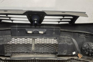 Pare choc avant DACIA SANDERO 1