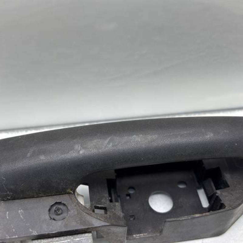 Poignee porte avant droit RENAULT CLIO 3 Photo n°3
