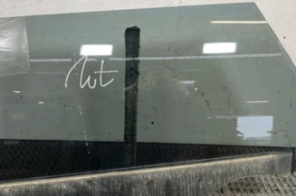 Vitre arriere gauche PEUGEOT 5008 2 Photo n°1