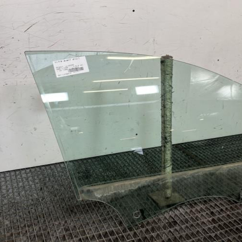 Vitre avant droit PEUGEOT 5008 2 Photo n°3