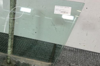 Vitre avant gauche PEUGEOT 5008 2