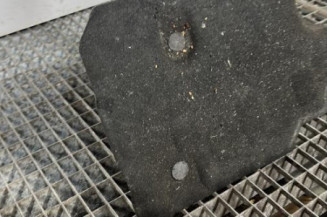 Cache moteur  PEUGEOT 5008 2