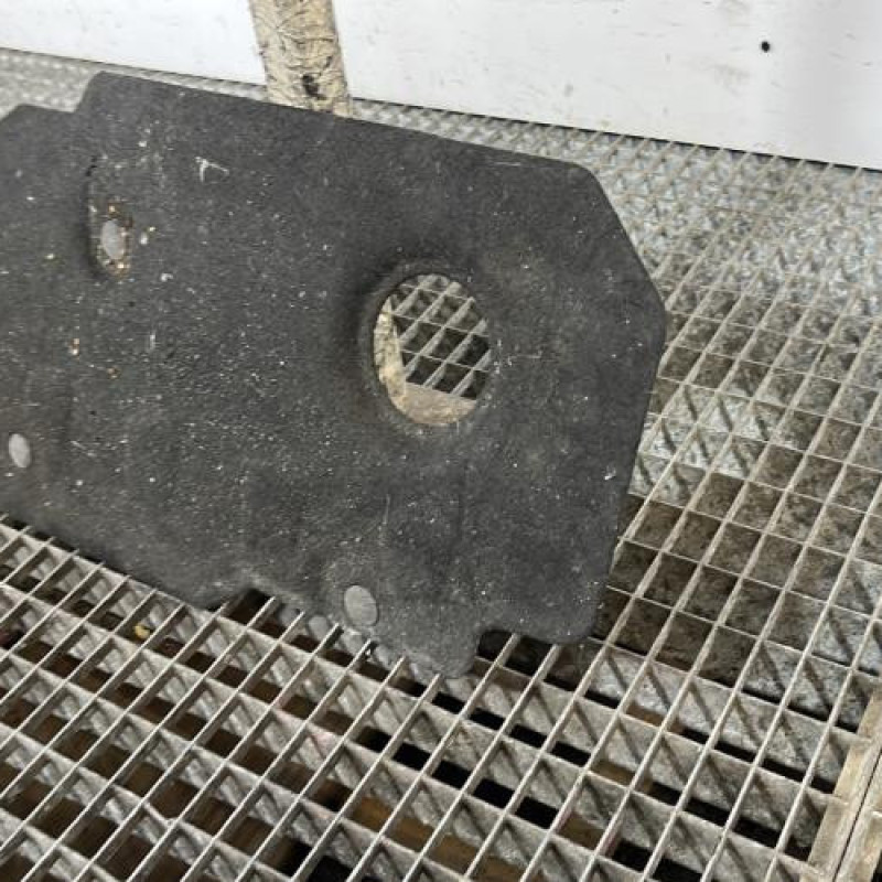 Cache moteur  PEUGEOT 5008 2 Photo n°3