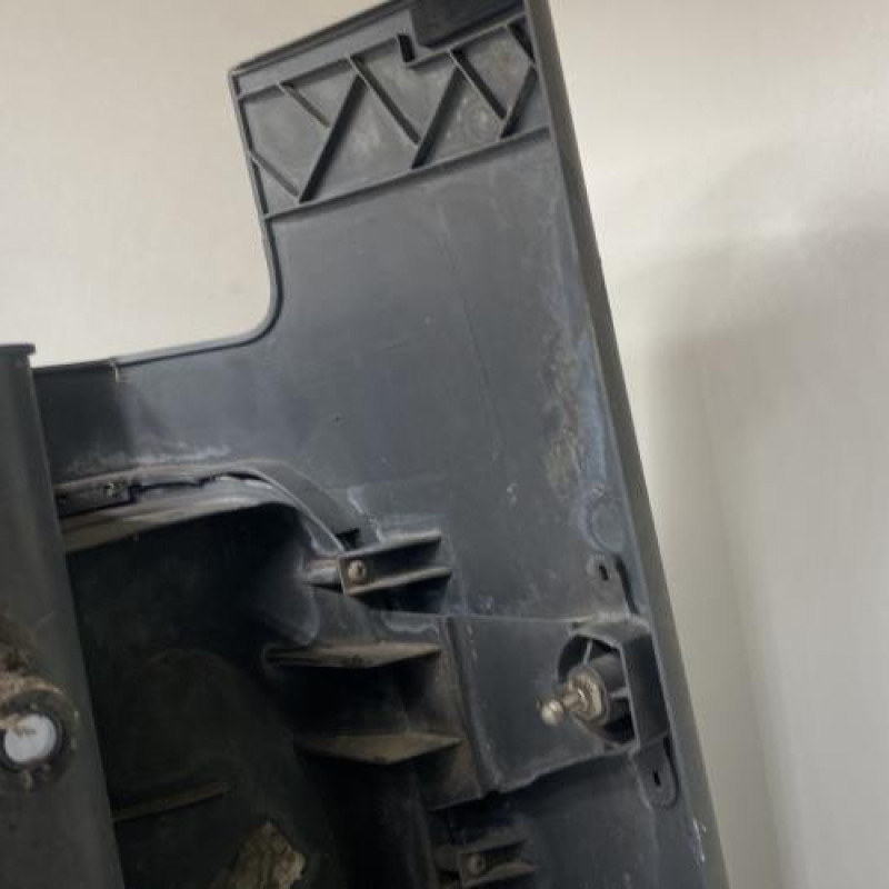 Feu arriere principal gauche (feux) RENAULT TRAFIC 2 Photo n°2