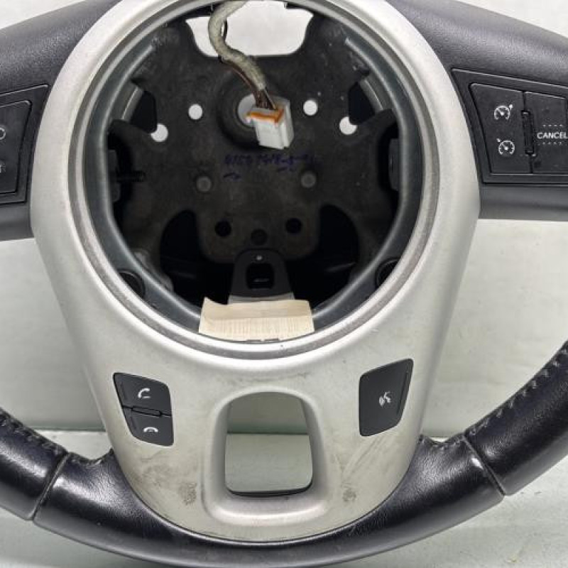 Volant KIA VENGA Photo n°2