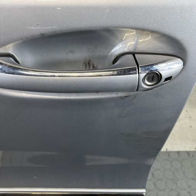 Porte avant gauche MERCEDES CLASSE E 211 Photo n°2