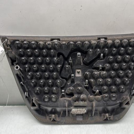 Sigle de calandre PEUGEOT 3008 1