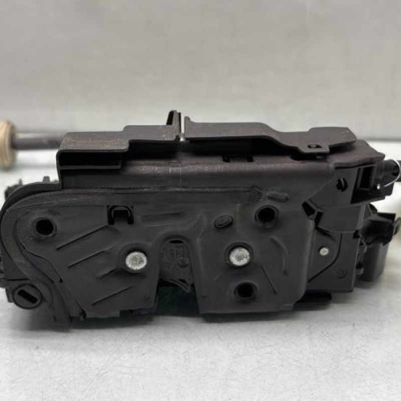 Serrure avant droit VOLKSWAGEN GOLF 7 Photo n°1