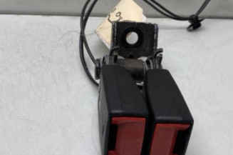 Attache ceinture arriere droit PEUGEOT 308 2