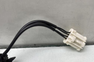 Attache ceinture arriere droit PEUGEOT 308 2