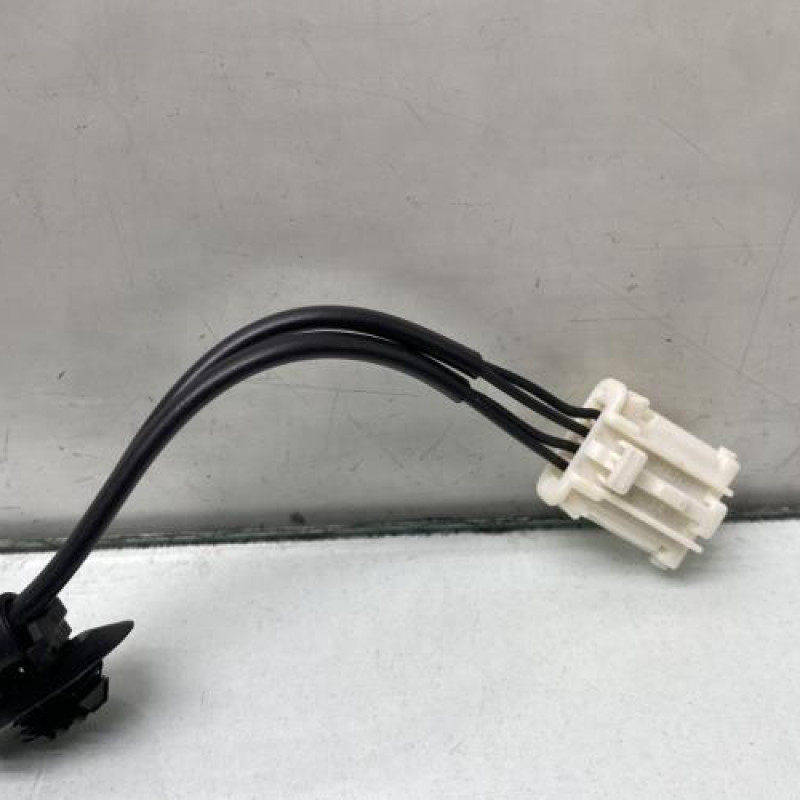 Attache ceinture arriere droit PEUGEOT 308 2 Photo n°6