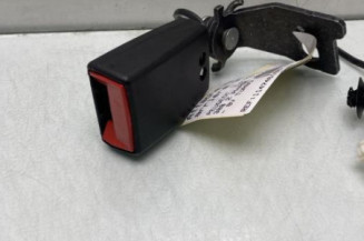 Attache ceinture arriere gauche PEUGEOT 308 2