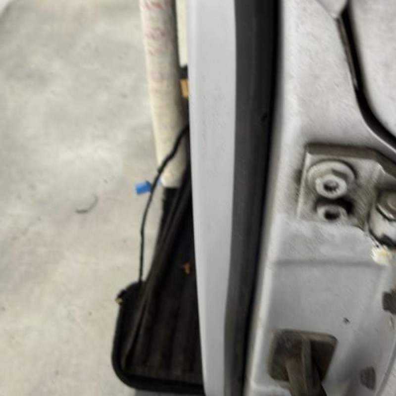 Porte avant gauche VOLKSWAGEN GOLF 6 Photo n°4