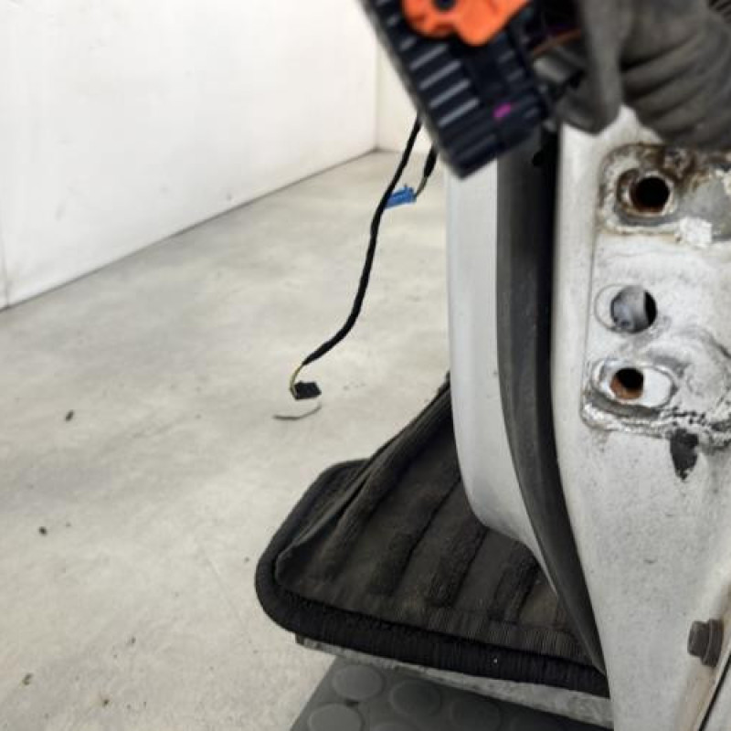 Porte avant gauche VOLKSWAGEN GOLF 6 Photo n°5