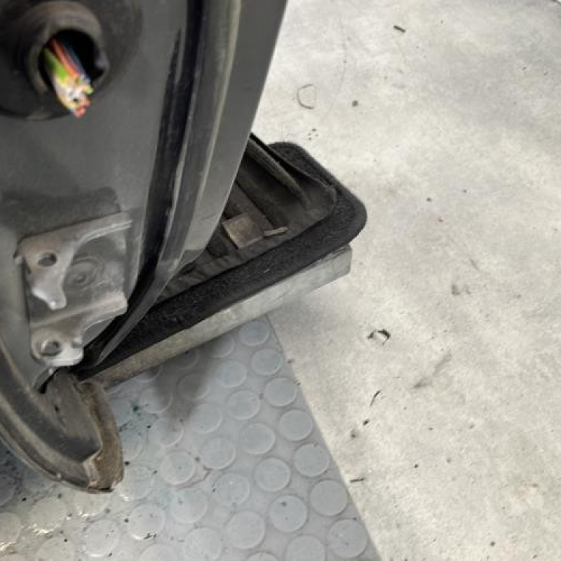 Porte avant droit PEUGEOT 3008 1 Photo n°5